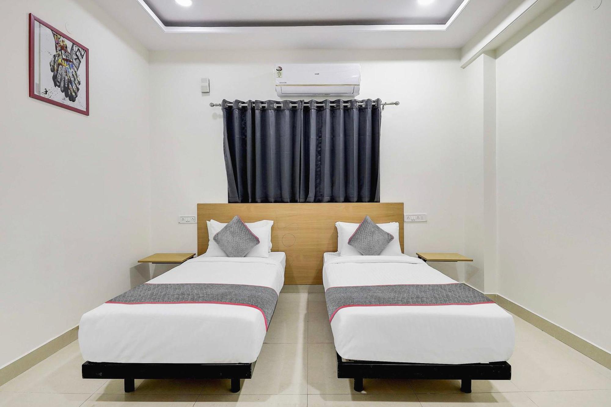 Super Townhouse De Alphabet Hotel Kukatpally Nexus Mall Hajdarabad Zewnętrze zdjęcie