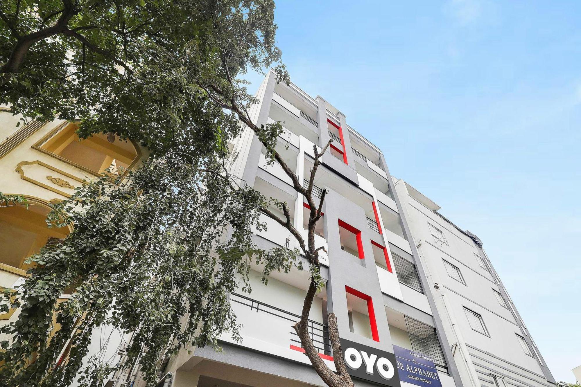 Super Townhouse De Alphabet Hotel Kukatpally Nexus Mall Hajdarabad Zewnętrze zdjęcie